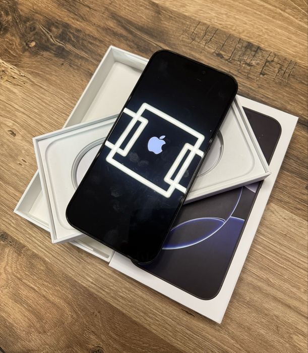 2 x iPhone 16 Pro Max