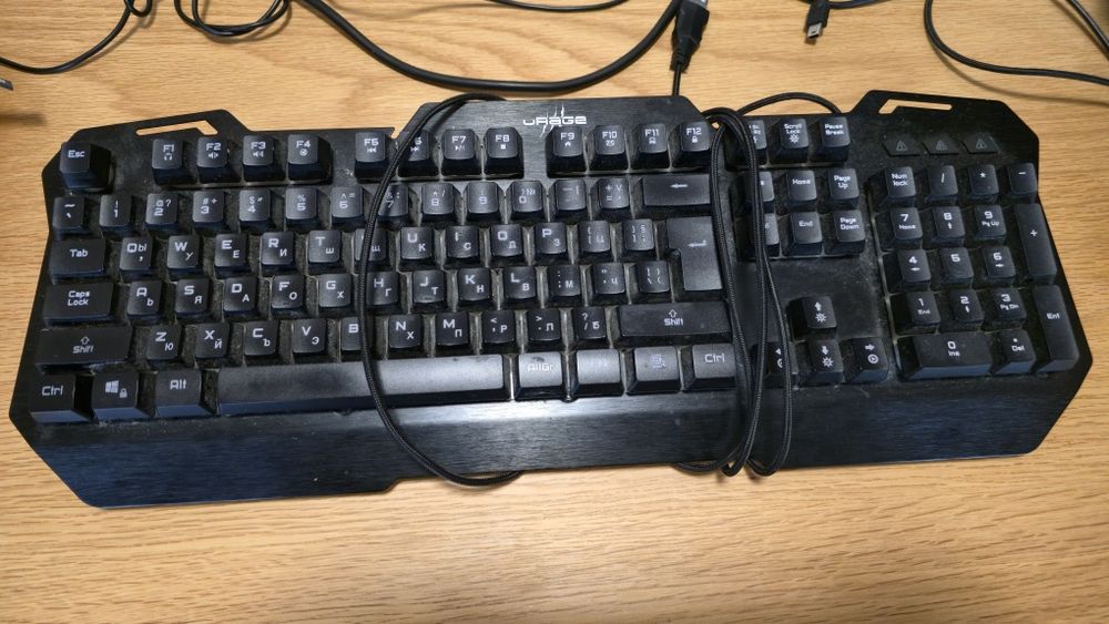 Геймърска клавиатура uRage Exodus 450