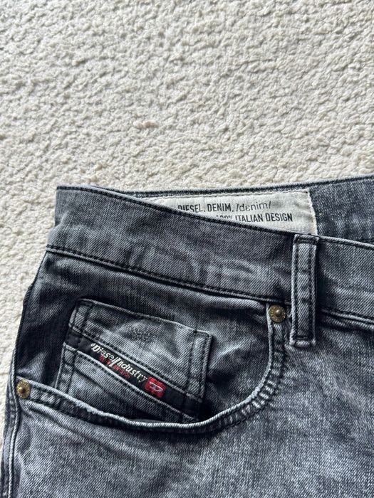 DIESEL blugi gri pt barbati, talie 42cm
