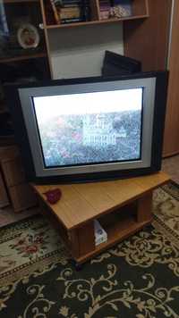 Телевизор старый,ламповый
