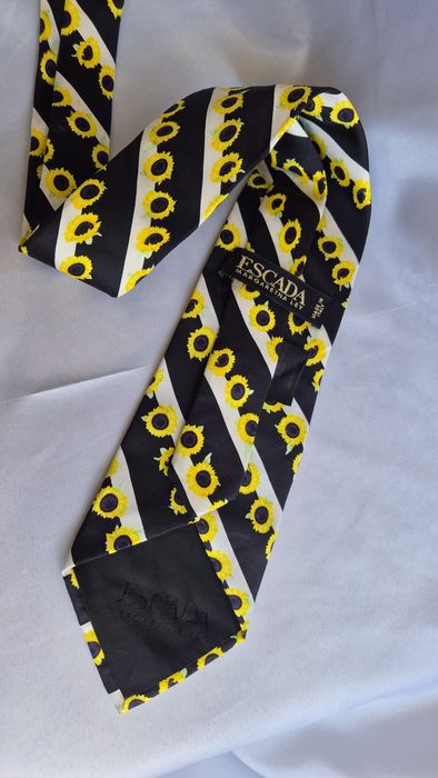 Cravata dama matase ESCADA (2modele)