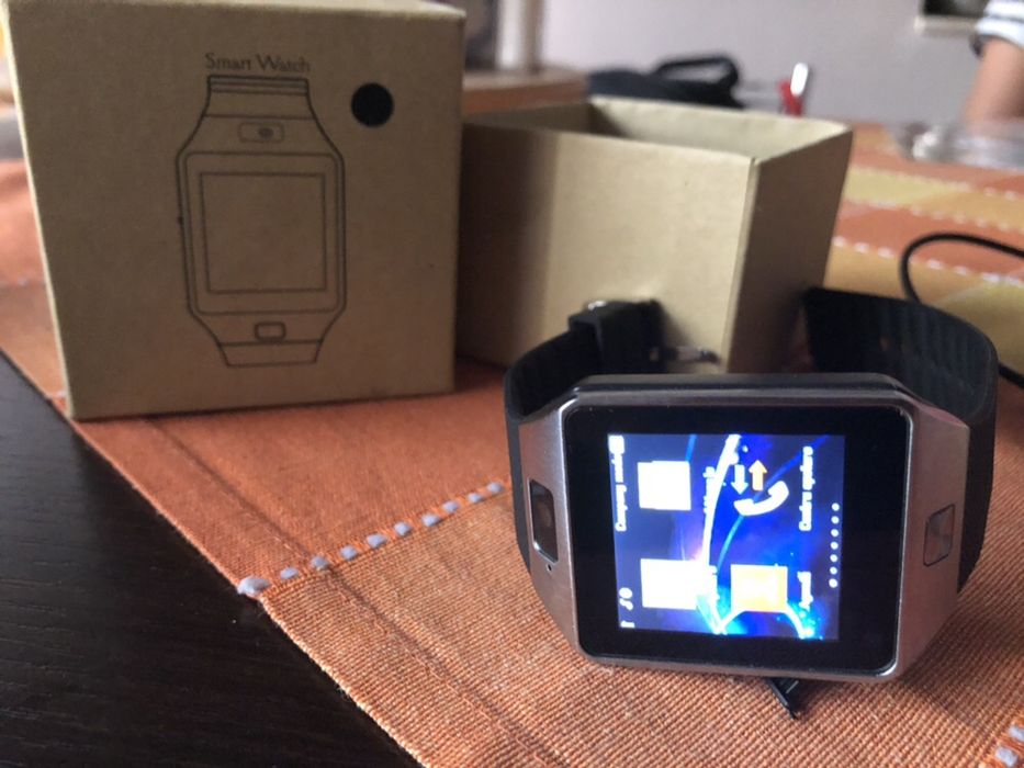 Vând Smart watch stare perfecta de funcționare ,nefolosit