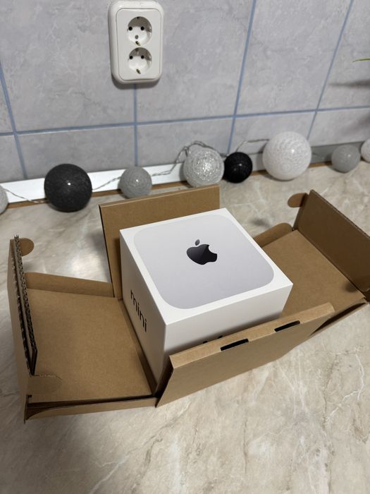 Vand Mac Mini M4 garantie 2 ani