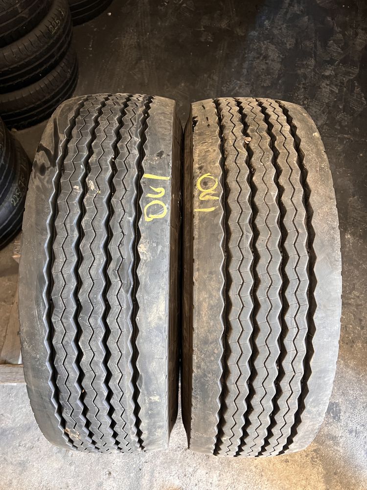2 anvelope camion 285/70/19.5 , Michelin , 13 mm !