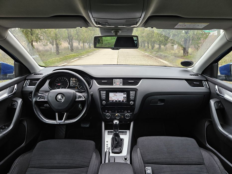 Škoda Octavia 3 ~ 2015, 2.0d/DSG/biXenon/Distronic/Keyless/NaviLed