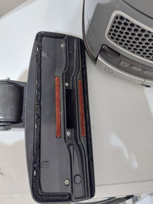 Прахосмукачка Miele Complete C3 Series 120 EcoLine