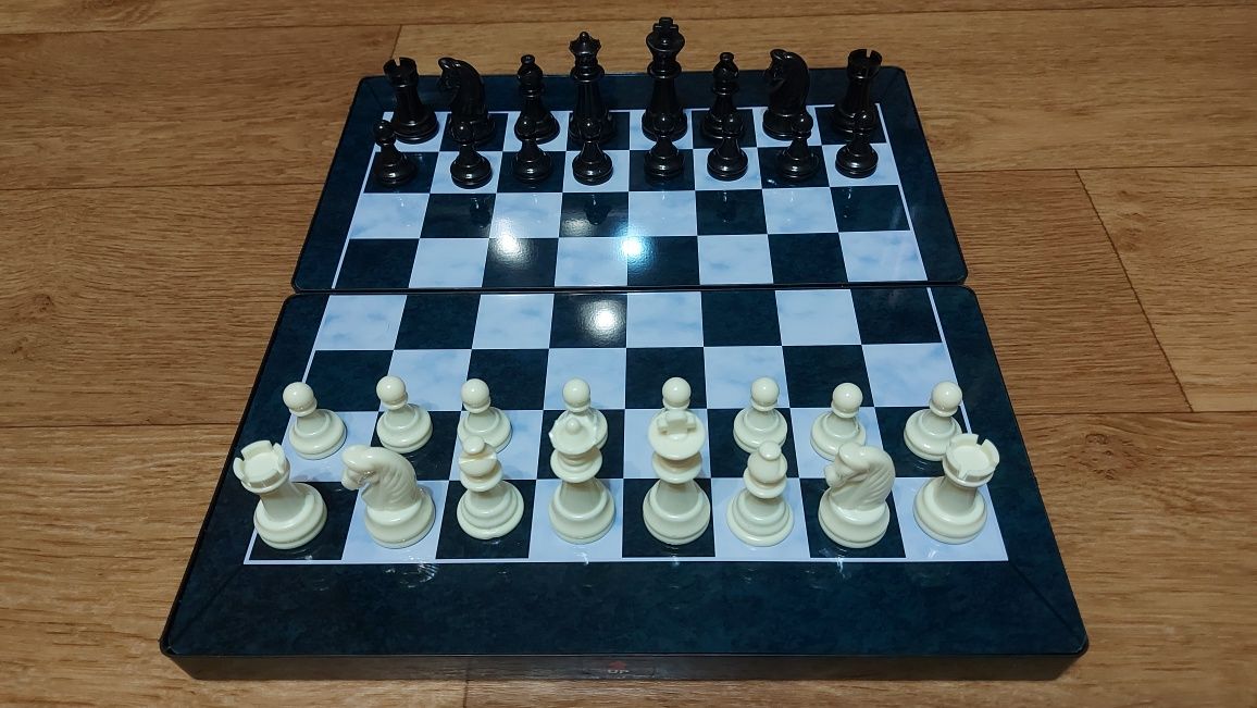 Шахматы-нарды-шашки новые на магнитной доске