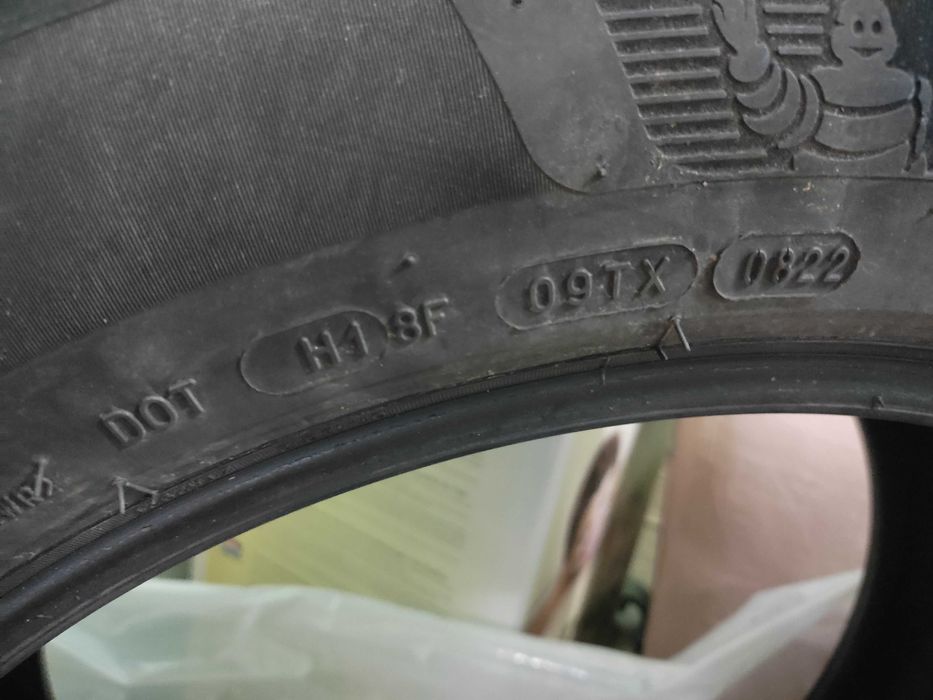 Автомобилни летни гуми 235/55/19