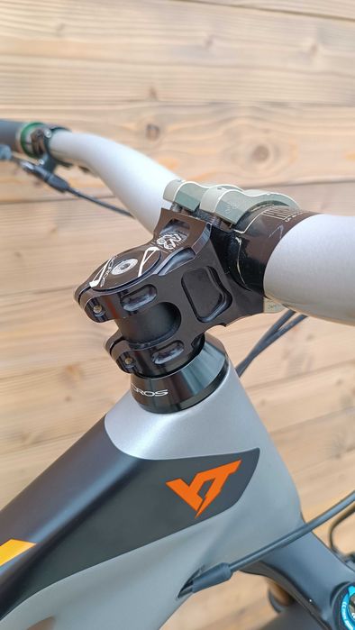 Bicicleta second hand YT Industries JEFFSY, carbon, marime M