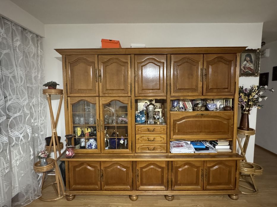 Vand biblioteca din lemn masiv