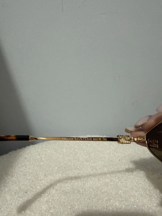 Miu miu слънчеви очила