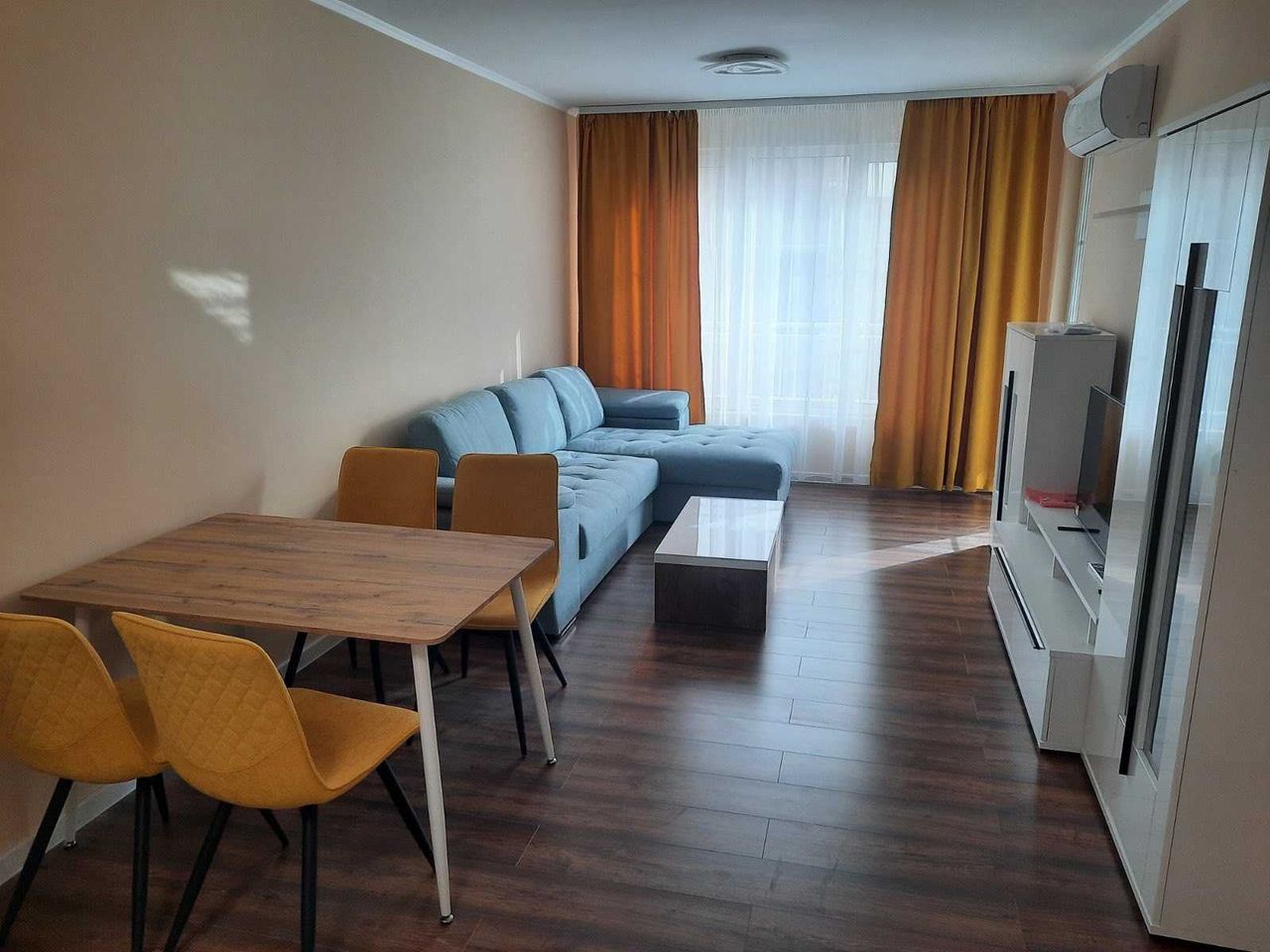 Дава се под наем Двустаен апартамент в Пловдив, Кършияка - 60 кв.м за 475 € - Снимка #1