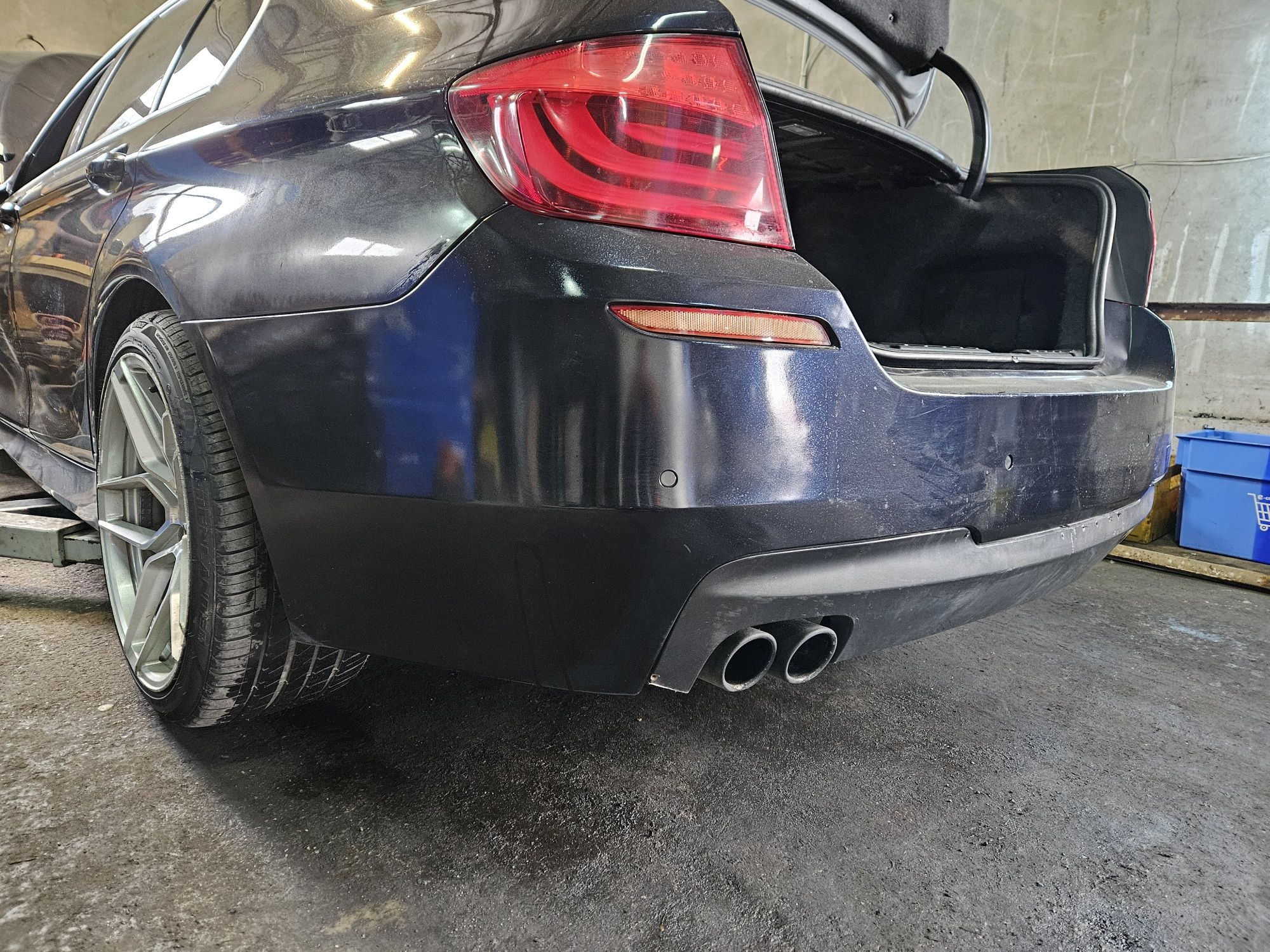 Bara spate M pachet bmw f10 non-lci