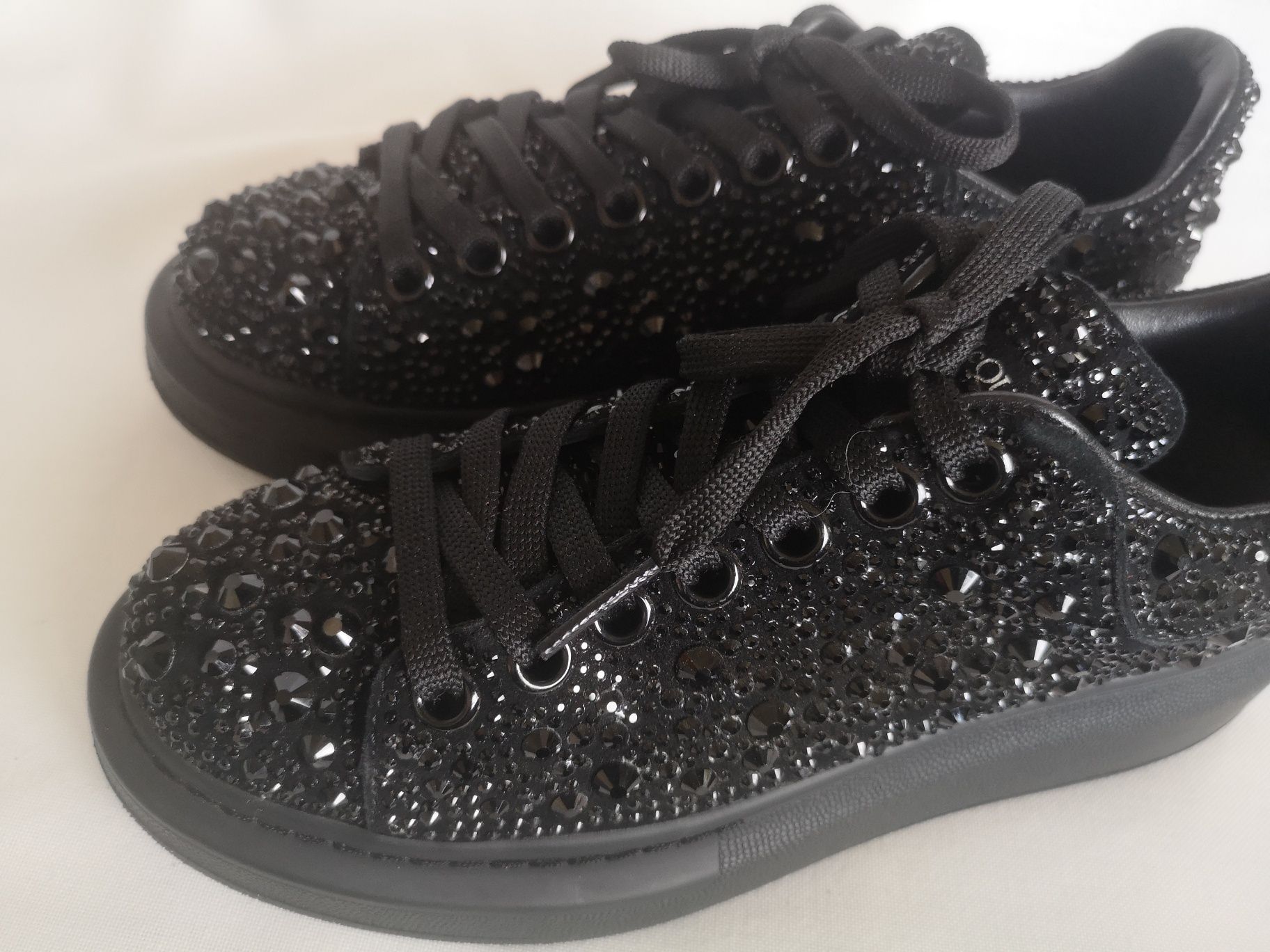 Alexander McQueen, оригинални сникърси, номер 37
