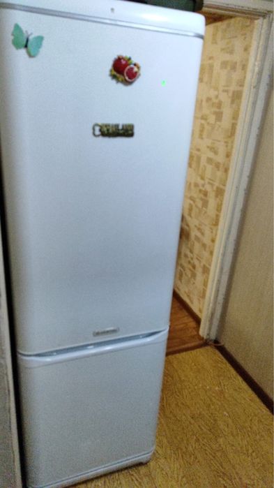 Продаю холодильник марки Аристон