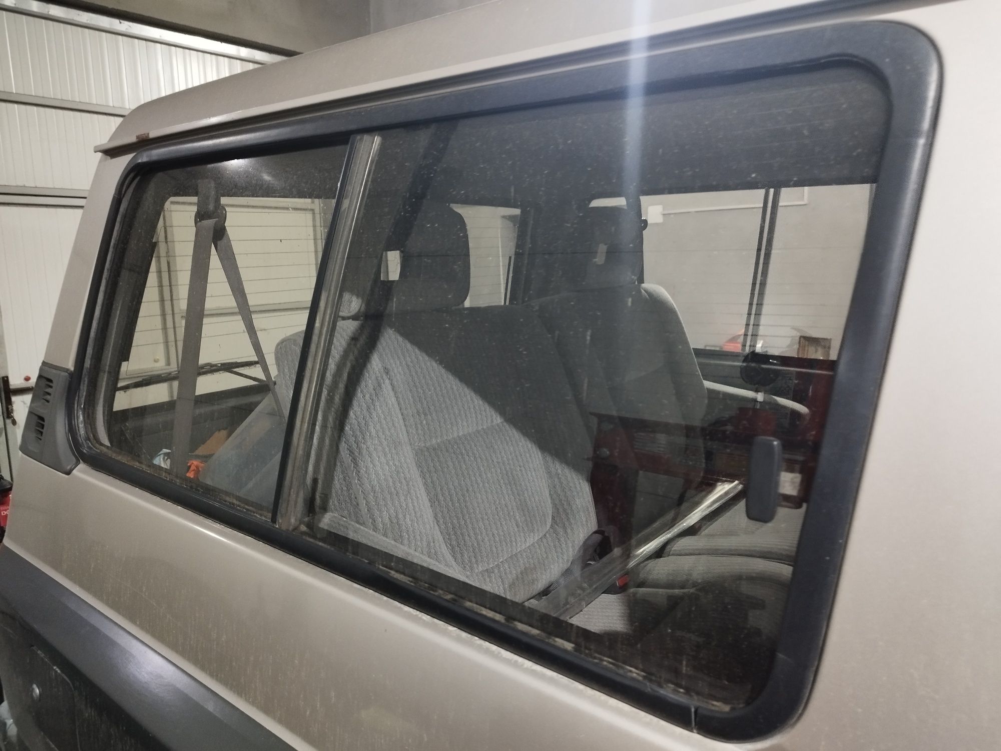 Interior Nissan patrol y60 scurt