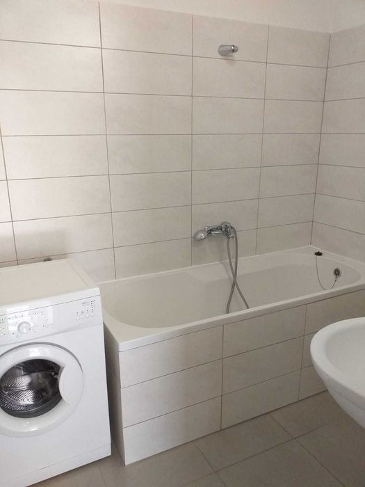 Apartament 1 Cameră,etaj 1,bloc nou zona Centrală/UMF