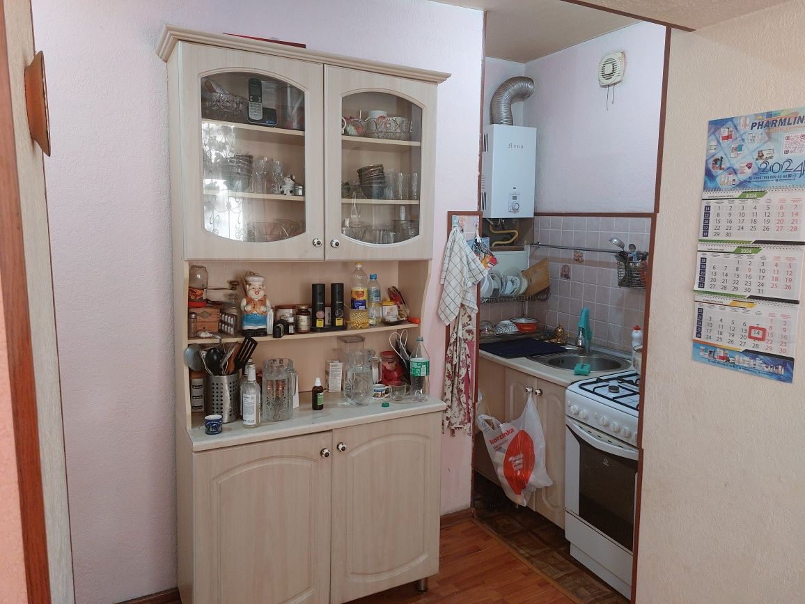 Продам четырёх комнатную квартиру
