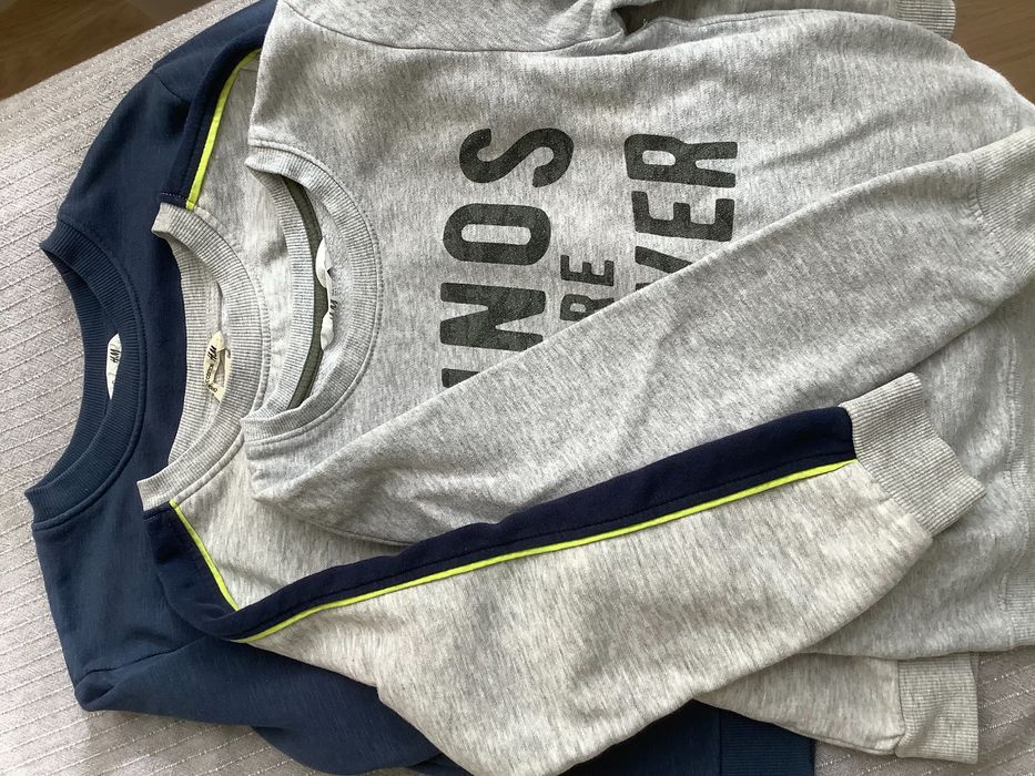 Плътни блузи с дълъг ръкав H&M 122-128 отлични