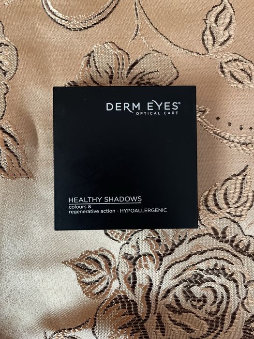 Machiaje DERM EYES