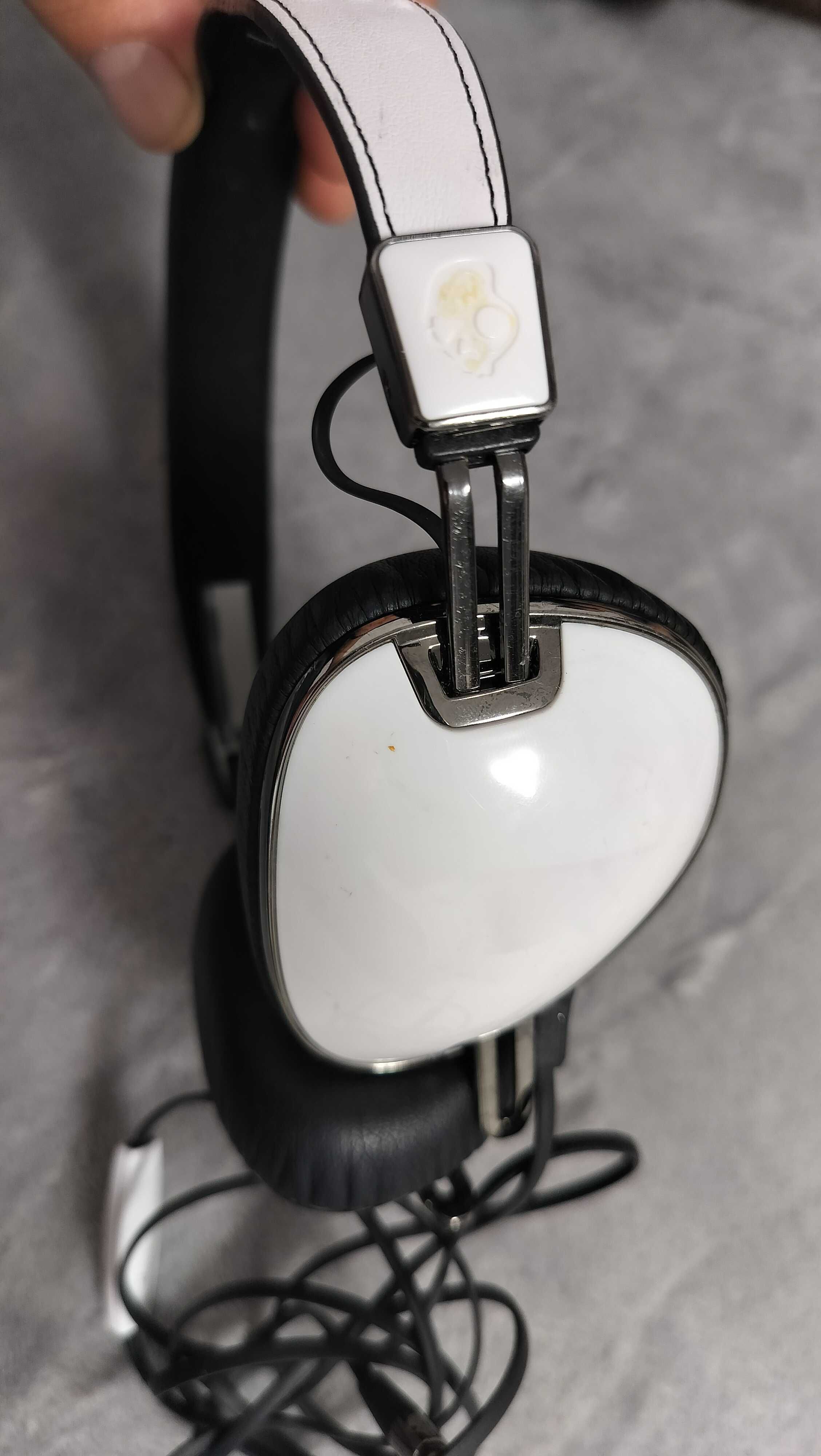 Casti cu fir On Ear Skullcandy Navigator White