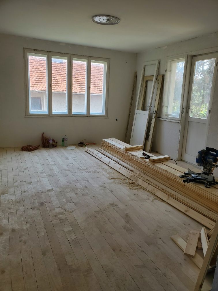 Дава се под наем Етаж от къща в Стрелча - 400 кв.м за 204 € - Снимка #8