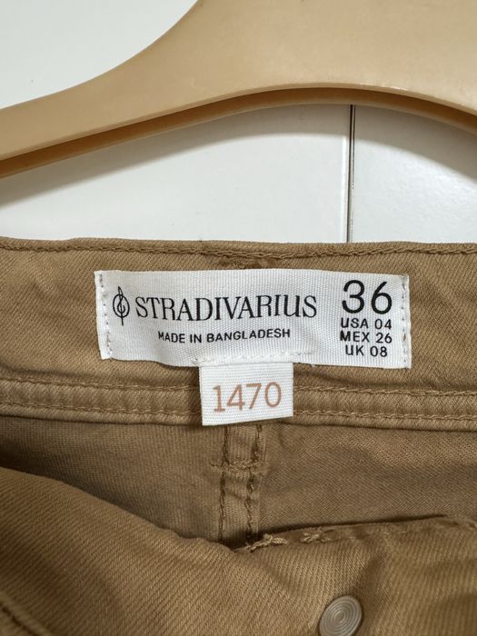 Бежови дънки STRADIVARIUS, размер 36