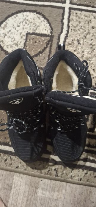 Кросовки зимние продам не дорого