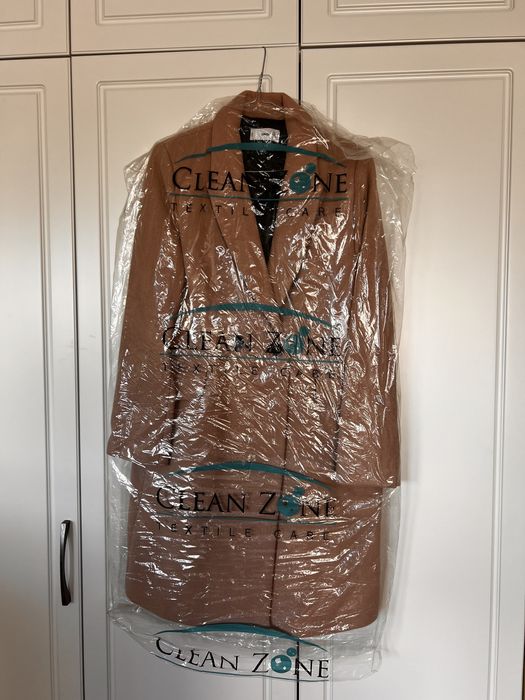 Палто с вълнена смес Mango