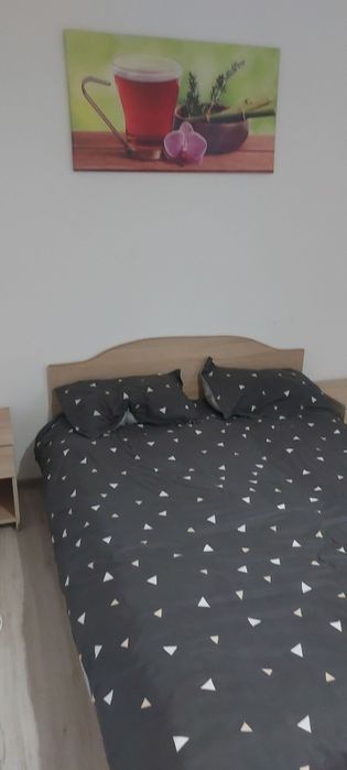 Inchiriez apartament