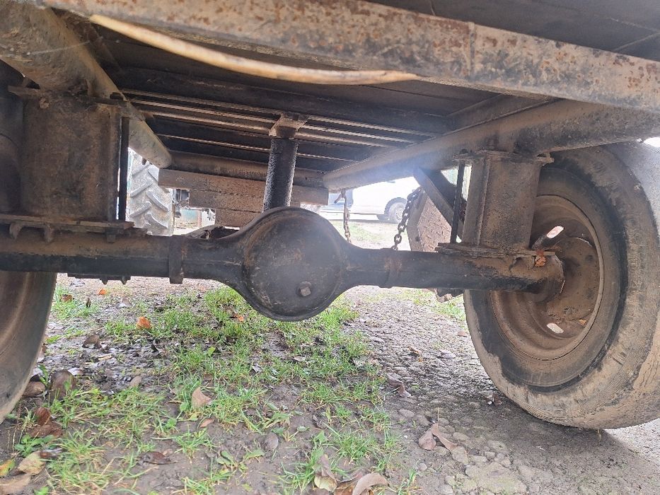 Remorcã dupã tractor