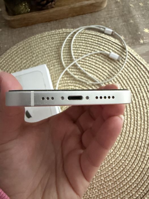 iPhone 13 употребяван