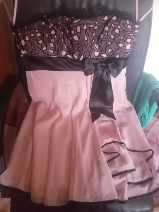 Rochie roz L Sau M de vanzare 200 lei