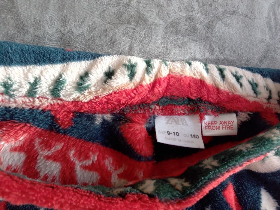 Pijamale Zara 9-10 ani