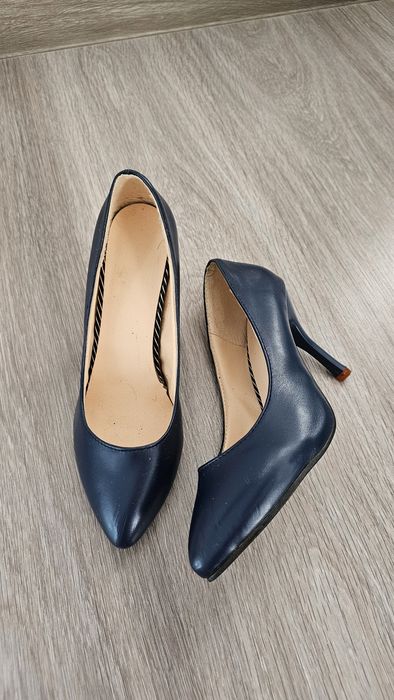 Обсалютно Новые туфли 37р