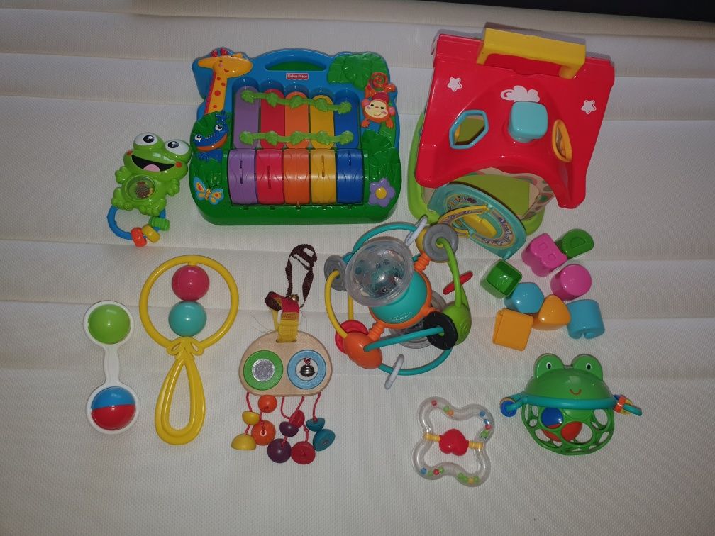 Jucarii bebelusi. Fisher Price, casa cu forme, tomy toomies