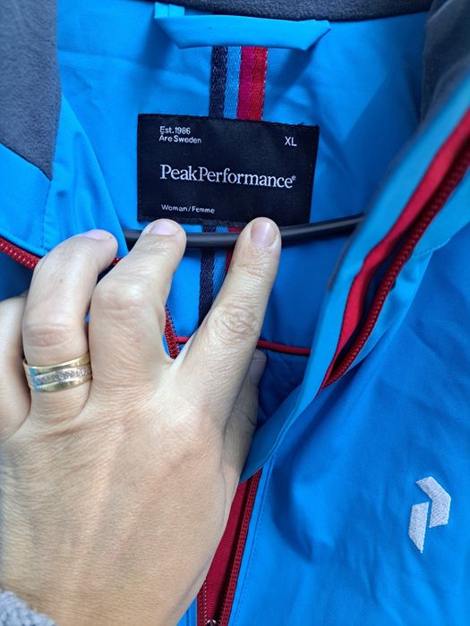 Geaca dama peak performance