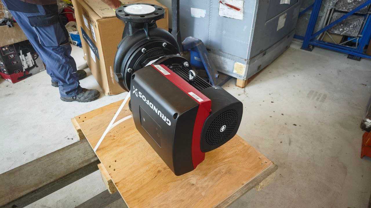 Grundfos TPE 80-170/4 Линейна едностъпална помпа