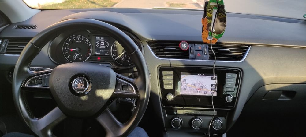 Skoda Octavia 3 .. 2.0 .tdi
Motor 2.0TDi 150 CP EURO 5 (far