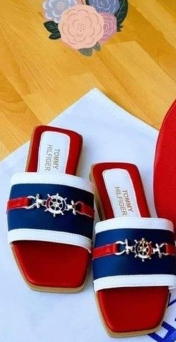 Papuci dama super model,logo metalic,saculet, etichetă