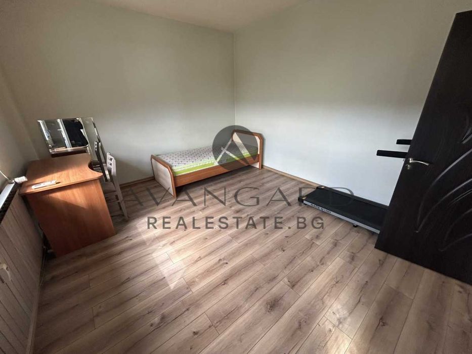 Продава се Тристаен апартамент в Пловдив, Кършияка - 85 кв.м за 1320 €/кв.м - Снимка #4