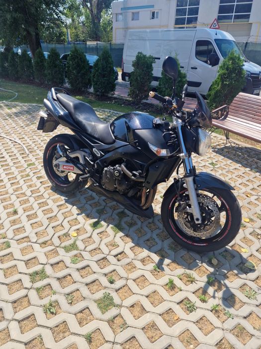 Vând Suzuki gsr 600