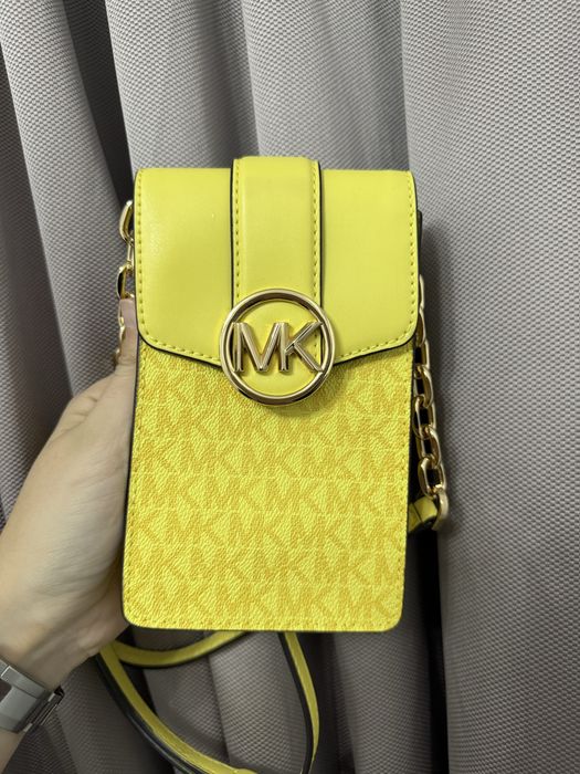 Geantă Michael Kors galbenă – originală, stare impecabilă