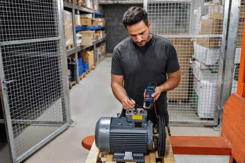 Измервателен тестер - амперклещи за напрежение GMC 600-15 Bosch