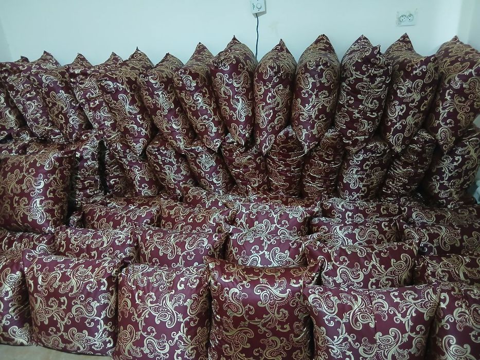 Yostiq tikib sotamiz