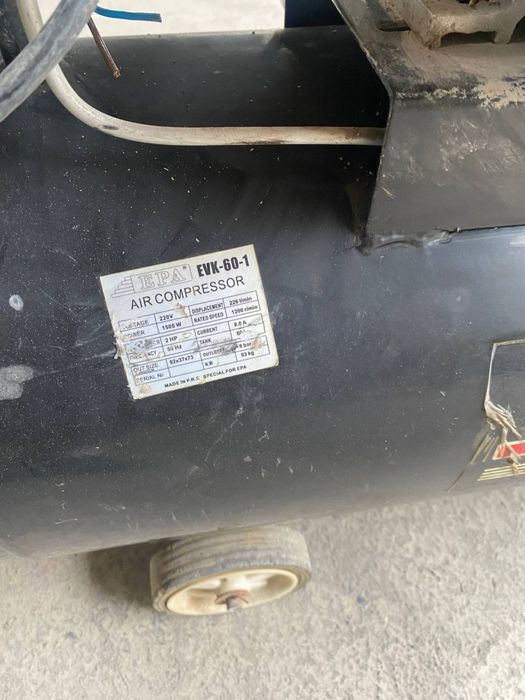 Продаю б/у компрессор