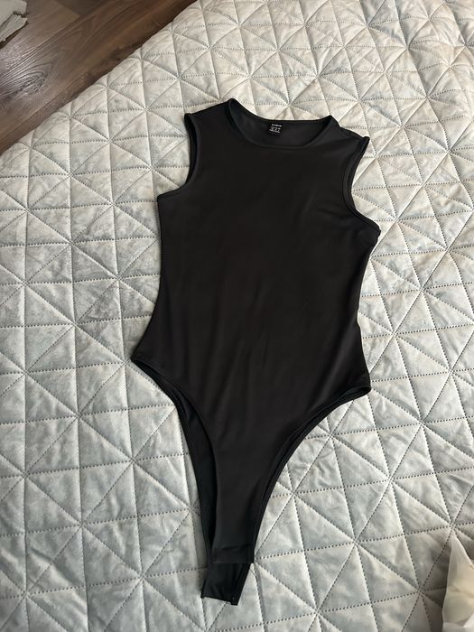 Тениски бодита блузи потници пуловери Zara Nike Sinsay