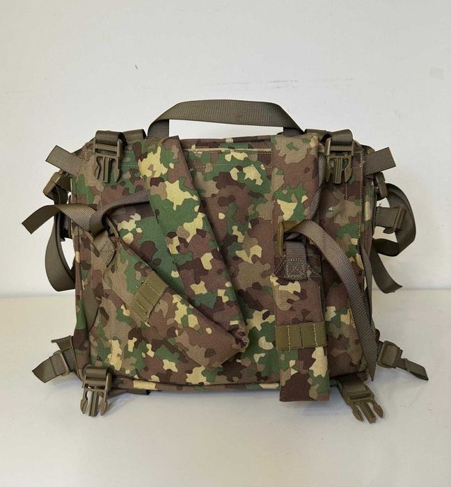 Rucsac militar mic in culorile fortelor terestre