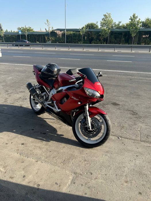 Мотоцикл Yamaha R6, 2002 йил, 600 куб