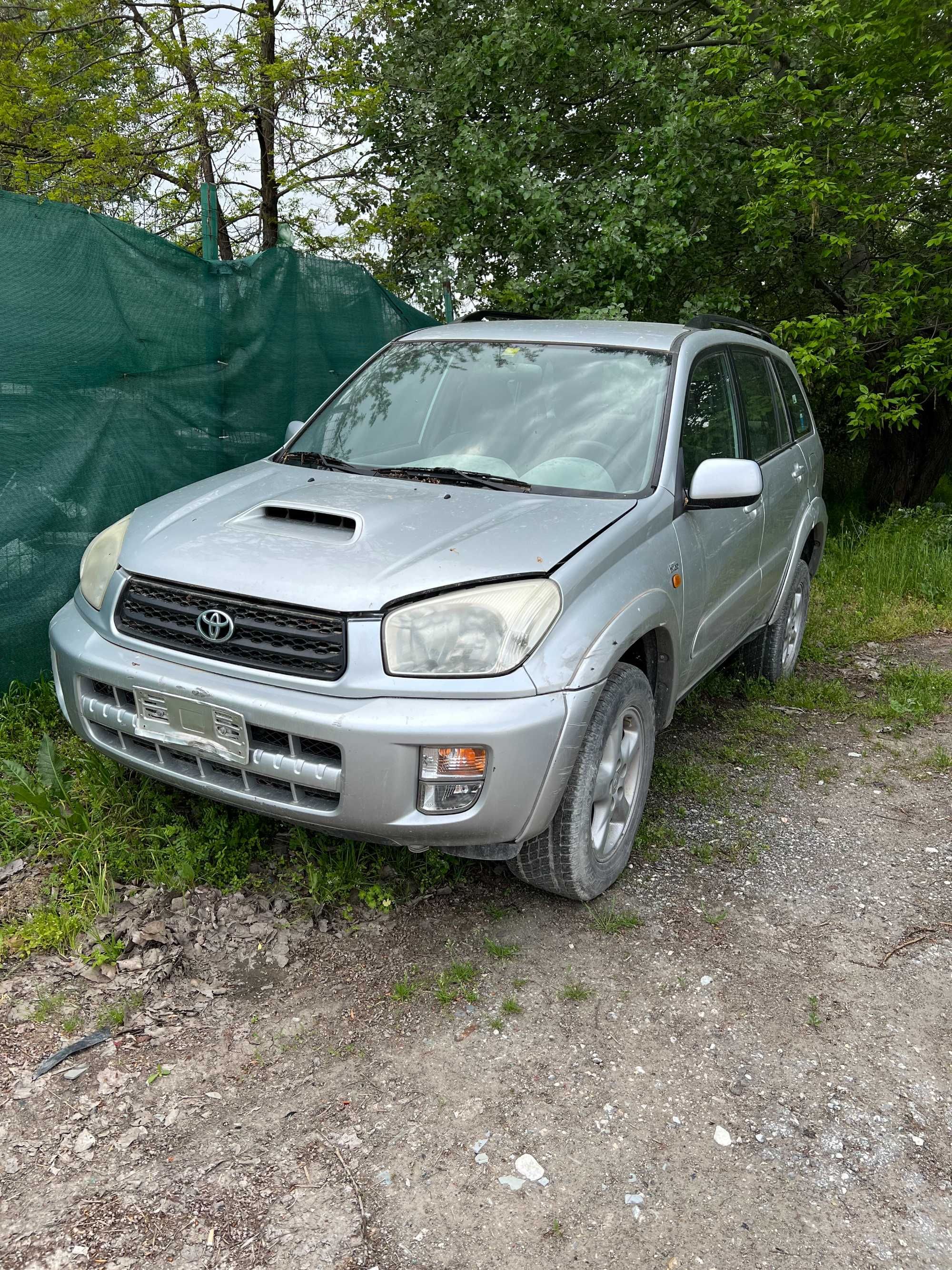 Toyota RAV4 2.0 D4D 2003г. на части